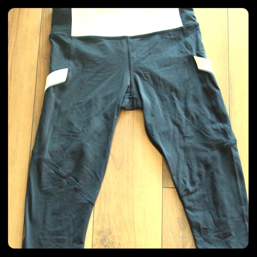 Lululemon cropped leggings